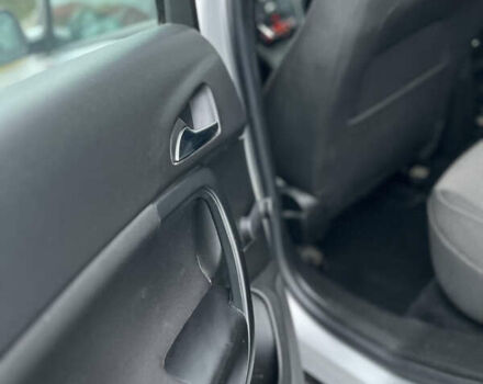 Серый Опель Инсигния, объемом двигателя 1.96 л и пробегом 279 тыс. км за 5999 $, фото 13 на Automoto.ua