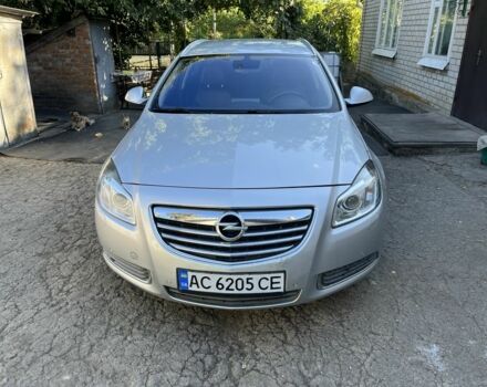 Сірий Опель Інсігнія, об'ємом двигуна 2 л та пробігом 250 тис. км за 9500 $, фото 1 на Automoto.ua