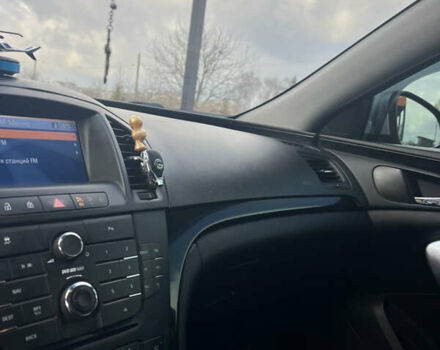 Сірий Опель Інсігнія, об'ємом двигуна 2 л та пробігом 260 тис. км за 8000 $, фото 10 на Automoto.ua