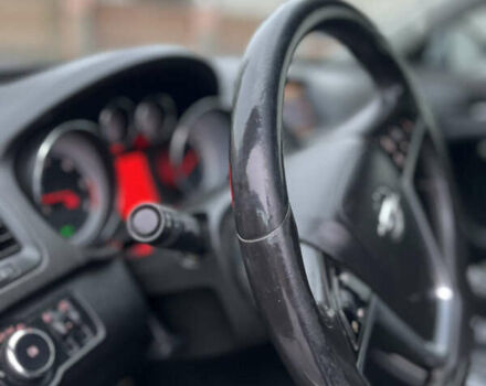 Серый Опель Инсигния, объемом двигателя 1.96 л и пробегом 279 тыс. км за 5999 $, фото 17 на Automoto.ua