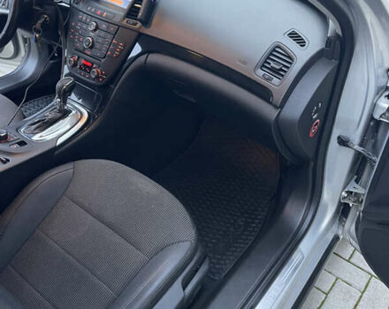 Серый Опель Инсигния, объемом двигателя 1.96 л и пробегом 286 тыс. км за 8000 $, фото 24 на Automoto.ua