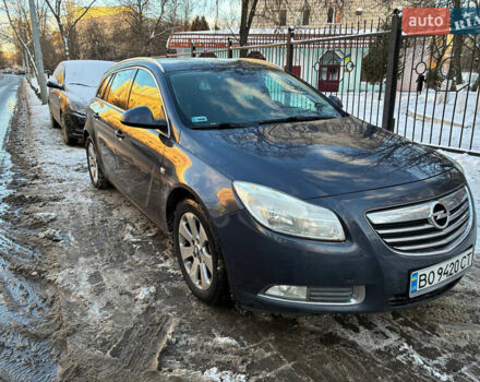 Серый Опель Инсигния, объемом двигателя 2 л и пробегом 325 тыс. км за 6340 $, фото 4 на Automoto.ua