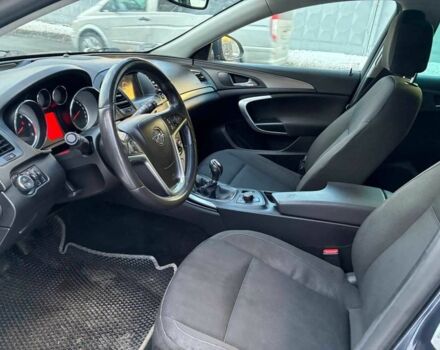 Серый Опель Инсигния, объемом двигателя 2 л и пробегом 325 тыс. км за 6340 $, фото 9 на Automoto.ua