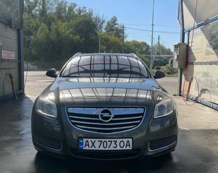 Серый Опель Инсигния, объемом двигателя 1.96 л и пробегом 284 тыс. км за 8900 $, фото 4 на Automoto.ua