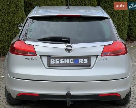 Серый Опель Инсигния, объемом двигателя 2 л и пробегом 249 тыс. км за 6999 $, фото 5 на Automoto.ua