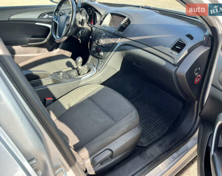 Серый Опель Инсигния, объемом двигателя 2 л и пробегом 287 тыс. км за 7400 $, фото 11 на Automoto.ua