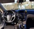 Сірий Опель Інсігнія, об'ємом двигуна 1.96 л та пробігом 275 тис. км за 7200 $, фото 9 на Automoto.ua