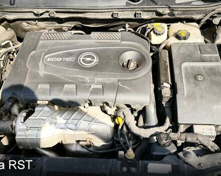 Сірий Опель Інсігнія, об'ємом двигуна 2 л та пробігом 265 тис. км за 8800 $, фото 6 на Automoto.ua