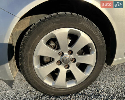 Серый Опель Инсигния, объемом двигателя 2 л и пробегом 323 тыс. км за 6900 $, фото 10 на Automoto.ua