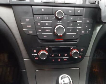 Серый Опель Инсигния, объемом двигателя 2 л и пробегом 234 тыс. км за 8300 $, фото 10 на Automoto.ua