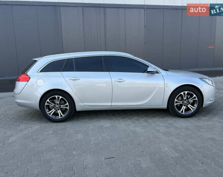 Серый Опель Инсигния, объемом двигателя 1.96 л и пробегом 240 тыс. км за 7600 $, фото 5 на Automoto.ua