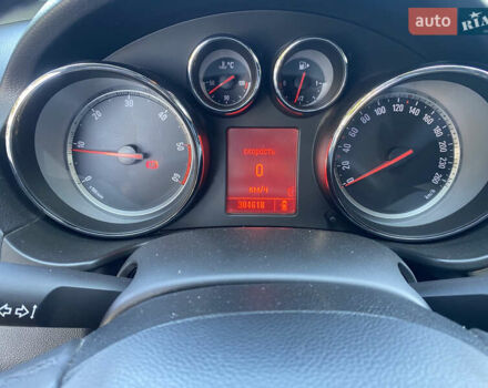 Сірий Опель Інсігнія, об'ємом двигуна 1.96 л та пробігом 305 тис. км за 8000 $, фото 2 на Automoto.ua