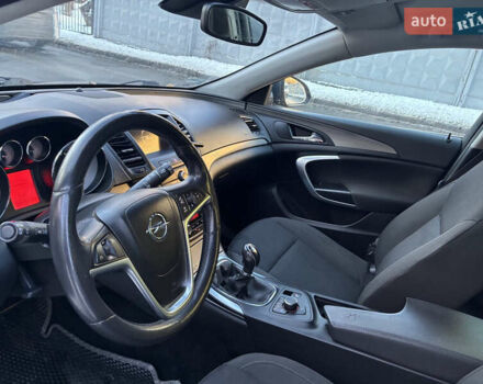 Серый Опель Инсигния, объемом двигателя 2 л и пробегом 325 тыс. км за 6340 $, фото 13 на Automoto.ua