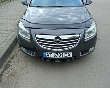 Серый Опель Инсигния, объемом двигателя 2 л и пробегом 243 тыс. км за 7600 $, фото 3 на Automoto.ua