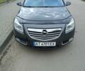 Серый Опель Инсигния, объемом двигателя 2 л и пробегом 243 тыс. км за 7600 $, фото 3 на Automoto.ua