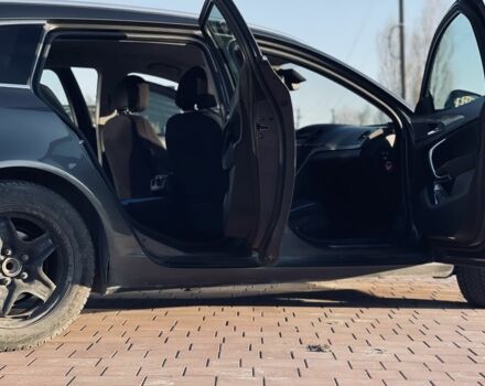 Серый Опель Инсигния, объемом двигателя 2 л и пробегом 3 тыс. км за 8000 $, фото 3 на Automoto.ua