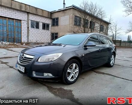 Серый Опель Инсигния, объемом двигателя 2 л и пробегом 210 тыс. км за 7800 $, фото 10 на Automoto.ua