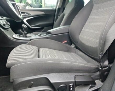 Серый Опель Инсигния, объемом двигателя 2 л и пробегом 300 тыс. км за 8300 $, фото 4 на Automoto.ua