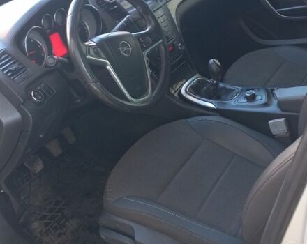 Серый Опель Инсигния, объемом двигателя 2 л и пробегом 219 тыс. км за 8199 $, фото 8 на Automoto.ua