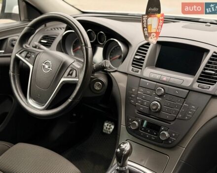Сірий Опель Інсігнія, об'ємом двигуна 2 л та пробігом 216 тис. км за 7950 $, фото 37 на Automoto.ua
