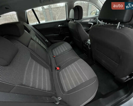 Серый Опель Инсигния, объемом двигателя 2 л и пробегом 219 тыс. км за 7650 $, фото 66 на Automoto.ua