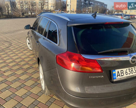 Сірий Опель Інсігнія, об'ємом двигуна 1.96 л та пробігом 227 тис. км за 6999 $, фото 4 на Automoto.ua