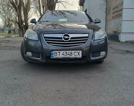 Сірий Опель Інсігнія, об'ємом двигуна 1.96 л та пробігом 240 тис. км за 7600 $, фото 5 на Automoto.ua