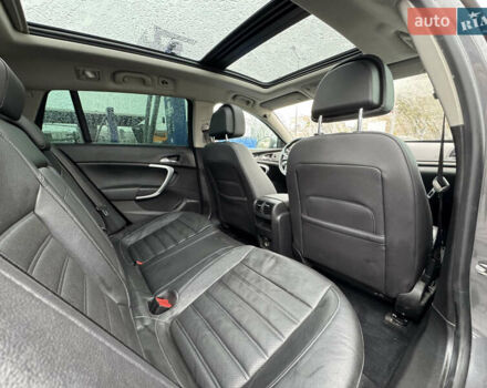 Серый Опель Инсигния, объемом двигателя 1.96 л и пробегом 270 тыс. км за 8500 $, фото 7 на Automoto.ua