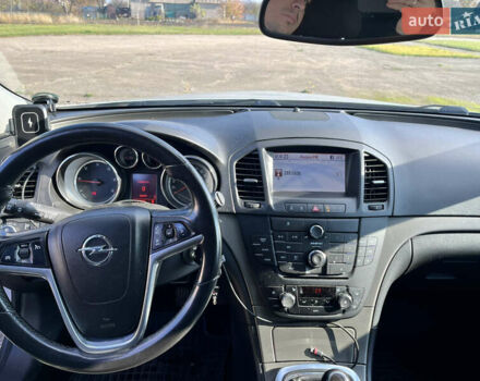 Серый Опель Инсигния, объемом двигателя 2 л и пробегом 287 тыс. км за 7400 $, фото 14 на Automoto.ua