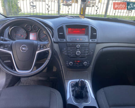 Сірий Опель Інсігнія, об'ємом двигуна 1.96 л та пробігом 305 тис. км за 8000 $, фото 3 на Automoto.ua