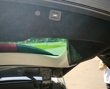 Сірий Опель Інсігнія, об'ємом двигуна 2 л та пробігом 265 тис. км за 8800 $, фото 7 на Automoto.ua