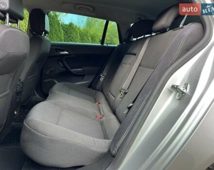 Серый Опель Инсигния, объемом двигателя 2 л и пробегом 249 тыс. км за 6999 $, фото 9 на Automoto.ua