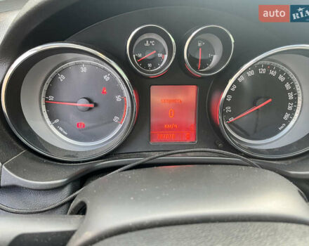 Серый Опель Инсигния, объемом двигателя 2 л и пробегом 287 тыс. км за 7400 $, фото 15 на Automoto.ua