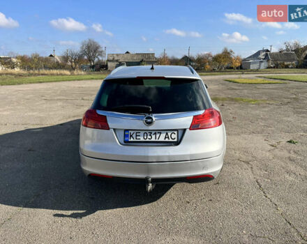 Серый Опель Инсигния, объемом двигателя 2 л и пробегом 287 тыс. км за 7400 $, фото 5 на Automoto.ua