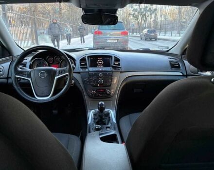 Серый Опель Инсигния, объемом двигателя 2 л и пробегом 325 тыс. км за 6340 $, фото 10 на Automoto.ua
