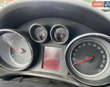 Сірий Опель Інсігнія, об'ємом двигуна 2 л та пробігом 236 тис. км за 8500 $, фото 5 на Automoto.ua