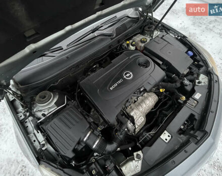 Серый Опель Инсигния, объемом двигателя 2 л и пробегом 219 тыс. км за 7650 $, фото 101 на Automoto.ua