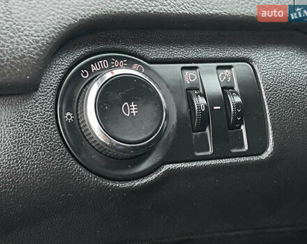 Серый Опель Инсигния, объемом двигателя 2 л и пробегом 219 тыс. км за 7650 $, фото 78 на Automoto.ua