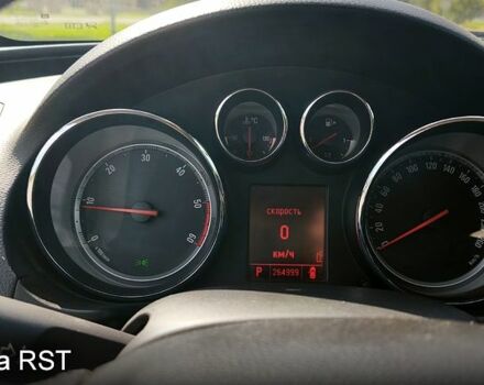 Сірий Опель Інсігнія, об'ємом двигуна 2 л та пробігом 265 тис. км за 8800 $, фото 5 на Automoto.ua