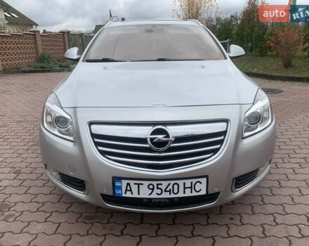 Серый Опель Инсигния, объемом двигателя 1.96 л и пробегом 215 тыс. км за 7750 $, фото 4 на Automoto.ua