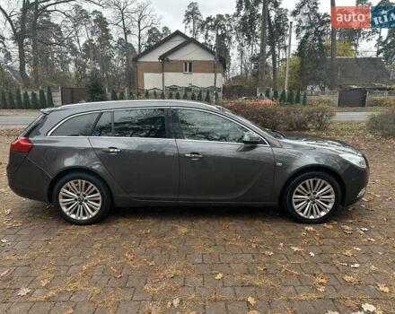 Серый Опель Инсигния, объемом двигателя 1.96 л и пробегом 275 тыс. км за 8000 $, фото 1 на Automoto.ua