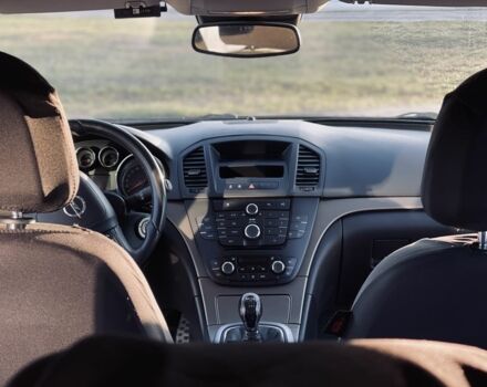 Серый Опель Инсигния, объемом двигателя 2 л и пробегом 3 тыс. км за 8000 $, фото 5 на Automoto.ua