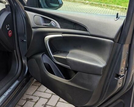 Сірий Опель Інсігнія, об'ємом двигуна 1.96 л та пробігом 225 тис. км за 9999 $, фото 13 на Automoto.ua