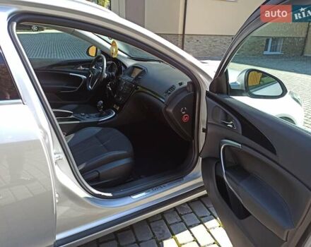 Серый Опель Инсигния, объемом двигателя 2 л и пробегом 237 тыс. км за 10199 $, фото 18 на Automoto.ua