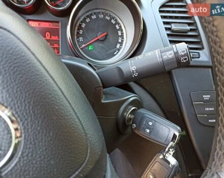 Серый Опель Инсигния, объемом двигателя 2 л и пробегом 237 тыс. км за 10199 $, фото 56 на Automoto.ua