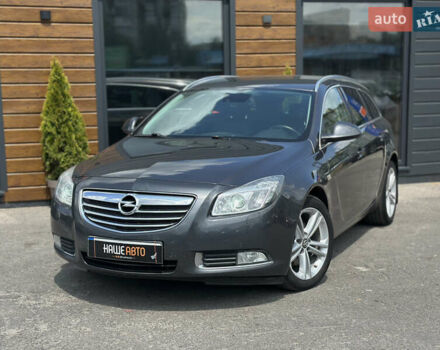 Сірий Опель Інсігнія, об'ємом двигуна 2 л та пробігом 270 тис. км за 7800 $, фото 1 на Automoto.ua