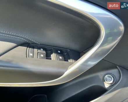 Серый Опель Инсигния, объемом двигателя 2 л и пробегом 213 тыс. км за 8950 $, фото 90 на Automoto.ua