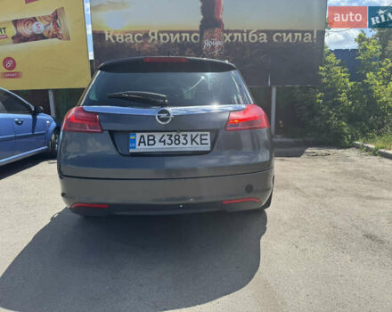 Сірий Опель Інсігнія, об'ємом двигуна 2 л та пробігом 275 тис. км за 7800 $, фото 5 на Automoto.ua