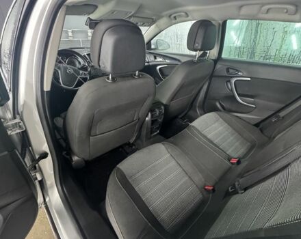 Сірий Опель Інсігнія, об'ємом двигуна 2 л та пробігом 300 тис. км за 7000 $, фото 6 на Automoto.ua