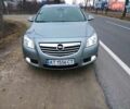 Сірий Опель Інсігнія, об'ємом двигуна 2 л та пробігом 300 тис. км за 10000 $, фото 4 на Automoto.ua